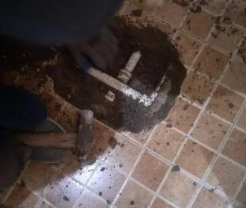 新河卫生间漏水维修公司为您分享下卫生间渗水如何处理及注意事项